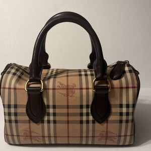 Burberry Boston bag